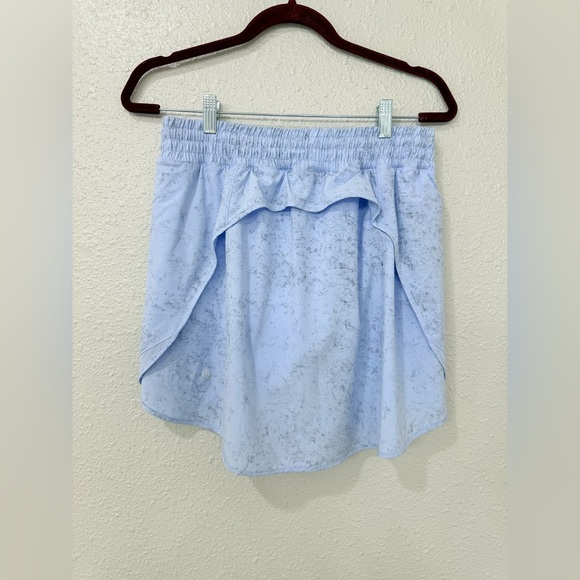 Lululemon Hotty Hot High-Rise Skirt DESIGNED FOR RUNNING Size 10 - Picture 4 of 8